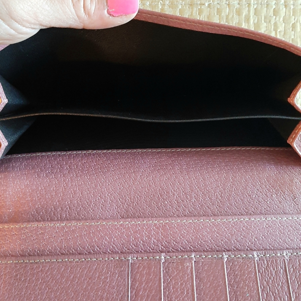 Gucci Wallet - 100% Authentic - Picture 6 of 13